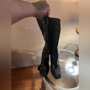 Black boots had them on one time